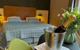 Hotel Lautrup Park